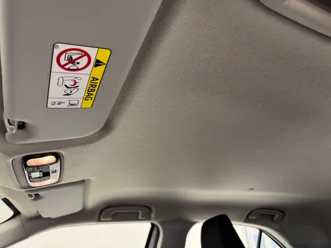 BF24TDU Toyota Yaris Cross 1.5 Hybrid Icon 5dr CVT Thumbnail #12