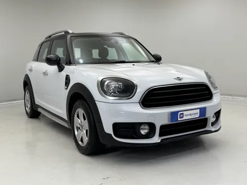 AO18TKJ Mini Countryman 1.5 Cooper 5dr Thumbnail #3
