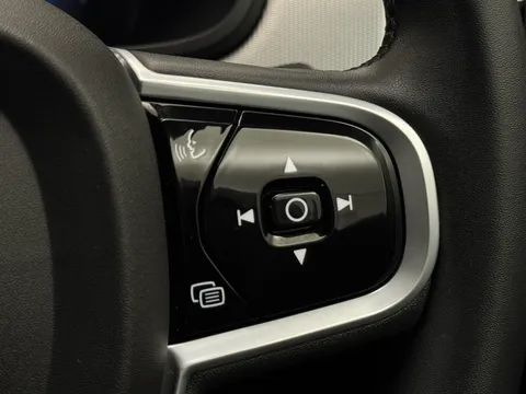 SY71GZA Volvo V90 2.0 B4D R DESIGN 5dr Auto Thumbnail #26