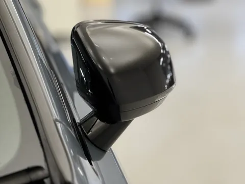 SY71GZA Volvo V90 2.0 B4D R DESIGN 5dr Auto Thumbnail #34