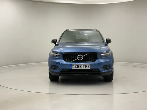 2 of 15 for Volvo XC40 2.0 T4 R DESIGN 5dr AWD Geartronic