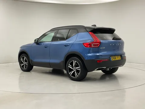 5 of 15 for Volvo XC40 2.0 T4 R DESIGN 5dr AWD Geartronic