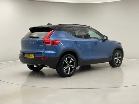 6 of 15 for Volvo XC40 2.0 T4 R DESIGN 5dr AWD Geartronic