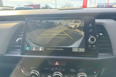 MV23UJU Honda Jazz 1.5 i-MMD Hybrid Crosstar EX 5dr eCVT Thumbnail #22