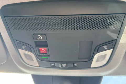 MV23UJU Honda Jazz 1.5 i-MMD Hybrid Crosstar EX 5dr eCVT Thumbnail #24