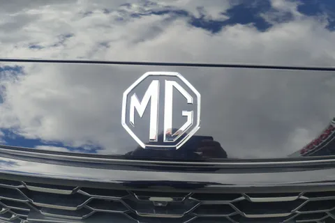 LE74NFZ Mg Motor Uk Zs 1.5 Hybrid+ Trophy 5dr Auto Thumbnail #20