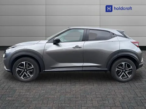 DY25VTG Nissan Juke 1.0 DiG-T N-Connecta 5dr DCT Thumbnail #6