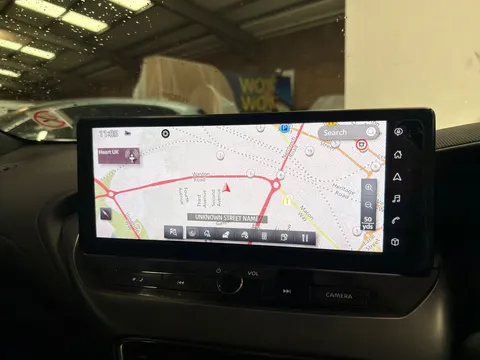 DY25VTG Nissan Juke 1.0 DiG-T N-Connecta 5dr DCT Thumbnail #14