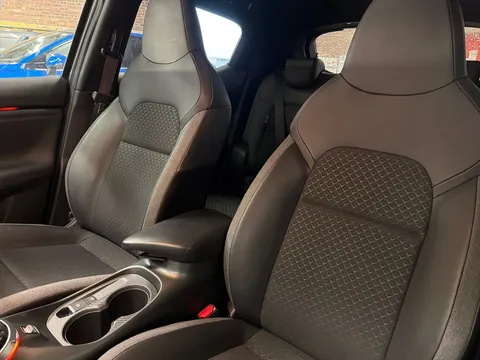 DY25VTG Nissan Juke 1.0 DiG-T N-Connecta 5dr DCT Thumbnail #17