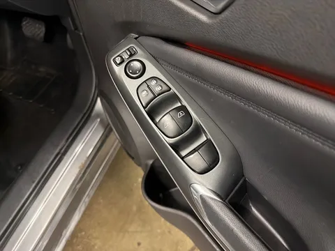 DY25VTG Nissan Juke 1.0 DiG-T N-Connecta 5dr DCT Thumbnail #22