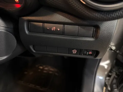 DY25VTG Nissan Juke 1.0 DiG-T N-Connecta 5dr DCT Thumbnail #23