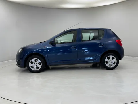 DS16TMU Dacia Sandero 0.9 TCe Laureate 5dr [Start Stop] Thumbnail #4