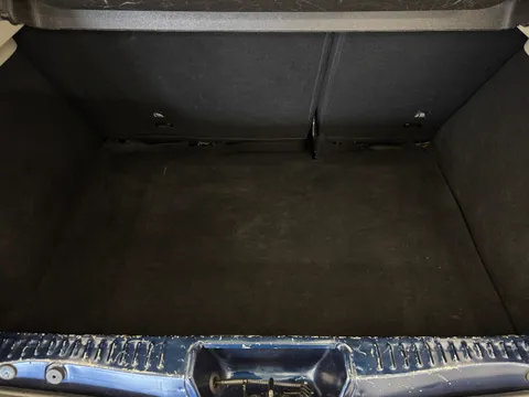 DS16TMU Dacia Sandero 0.9 TCe Laureate 5dr [Start Stop] Thumbnail #9