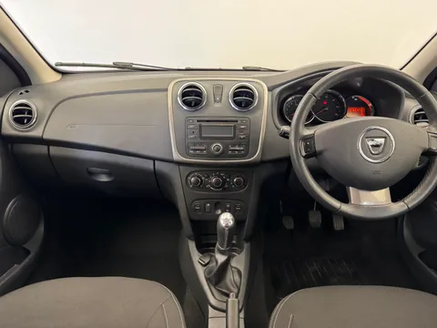 DS16TMU Dacia Sandero 0.9 TCe Laureate 5dr [Start Stop] Thumbnail #11