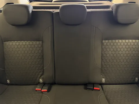 DS16TMU Dacia Sandero 0.9 TCe Laureate 5dr [Start Stop] Thumbnail #16