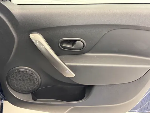 DS16TMU Dacia Sandero 0.9 TCe Laureate 5dr [Start Stop] Thumbnail #20