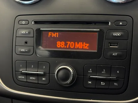 DS16TMU Dacia Sandero 0.9 TCe Laureate 5dr [Start Stop] Thumbnail #24