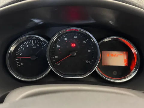 DS16TMU Dacia Sandero 0.9 TCe Laureate 5dr [Start Stop] Thumbnail #26