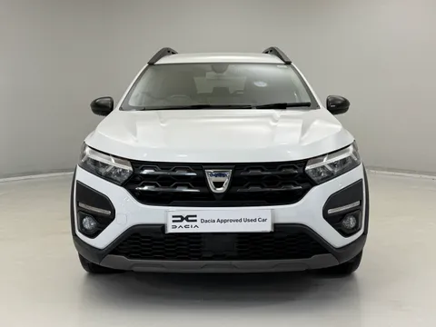 2 of 34 for DACIA JOGGER 1.0 TCe Extreme SE 5dr