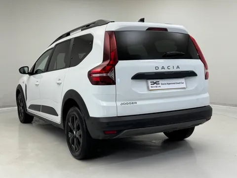 7 of 34 for DACIA JOGGER 1.0 TCe Extreme SE 5dr
