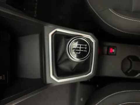 16 of 34 for DACIA JOGGER 1.0 TCe Extreme SE 5dr