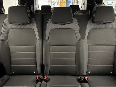 17 of 34 for DACIA JOGGER 1.0 TCe Extreme SE 5dr