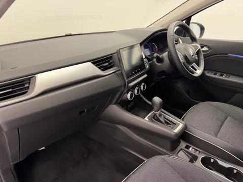 YO73EHK Renault Captur 1.6 E-Tech full hybrid 145 Techno 5dr Auto Thumbnail #11