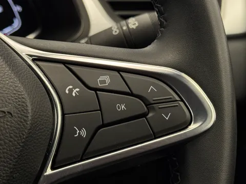 YO73EHK Renault Captur 1.6 E-Tech full hybrid 145 Techno 5dr Auto Thumbnail #20