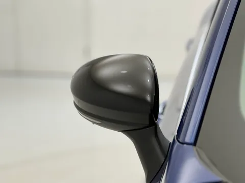 YO73EHK Renault Captur 1.6 E-Tech full hybrid 145 Techno 5dr Auto Thumbnail #28