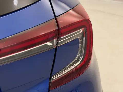 YO73EHK Renault Captur 1.6 E-Tech full hybrid 145 Techno 5dr Auto Thumbnail #31