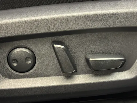 OW74ZXK Nissan Qashqai 1.5 E-Power Tekna 5dr Auto Thumbnail #24