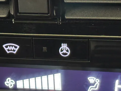 OW74ZXK Nissan Qashqai 1.5 E-Power Tekna 5dr Auto Thumbnail #32