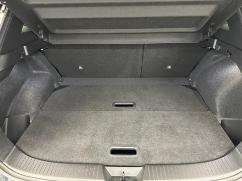 OW25EEJ Nissan Qashqai 1.3 DiG-T MH N-Connecta [Glass Roof] 5dr Thumbnail #11