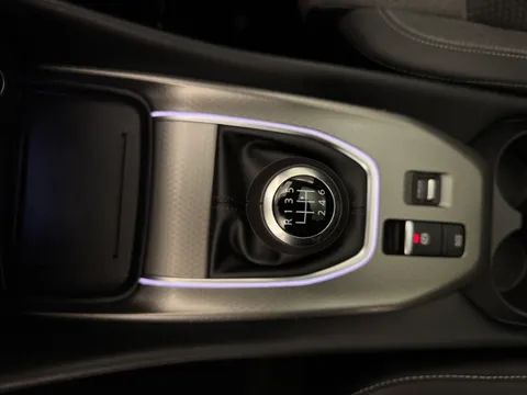 OW25EEJ Nissan Qashqai 1.3 DiG-T MH N-Connecta [Glass Roof] 5dr Thumbnail #17