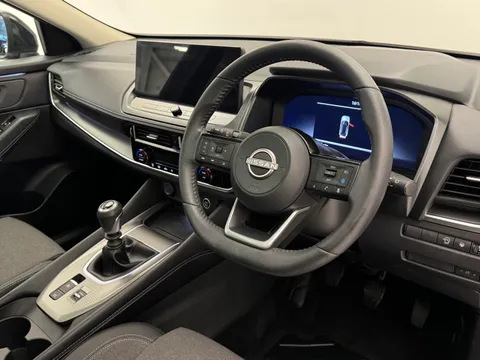 OW25EEJ Nissan Qashqai 1.3 DiG-T MH N-Connecta [Glass Roof] 5dr Thumbnail #21