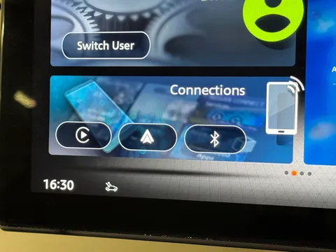 OW25EEJ Nissan Qashqai 1.3 DiG-T MH N-Connecta [Glass Roof] 5dr Thumbnail #29