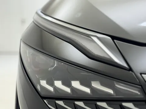 OW25EEJ Nissan Qashqai 1.3 DiG-T MH N-Connecta [Glass Roof] 5dr Thumbnail #33