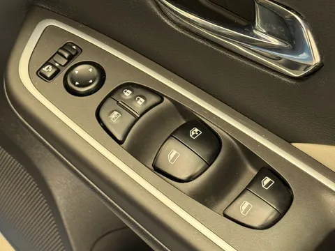 22 of 39 for Nissan Micra 1.0 IG-T 92 Tekna 5dr