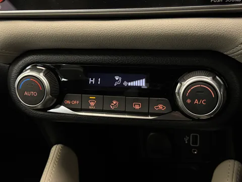 29 of 39 for Nissan Micra 1.0 IG-T 92 Tekna 5dr