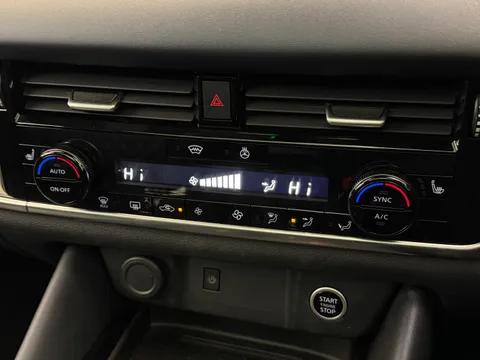 DS72RXZ Nissan Qashqai 1.3 DiG-T MH 158 Tekna+ 5dr Xtronic Thumbnail #30