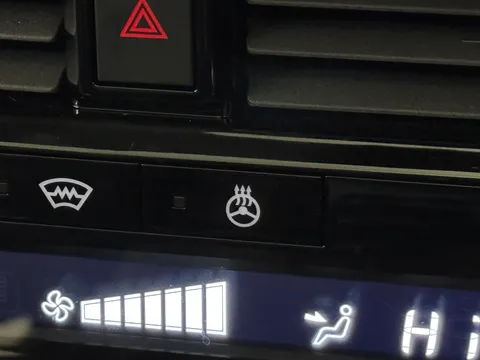 DS72RXZ Nissan Qashqai 1.3 DiG-T MH 158 Tekna+ 5dr Xtronic Thumbnail #31