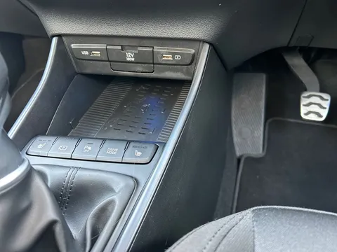 EA21YXT Hyundai Bayon 1.0 TGDi [120] 48V MHEV Premium 5dr Thumbnail #35