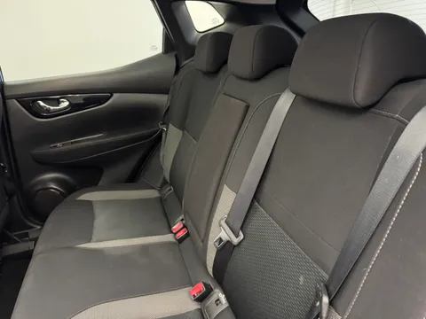 LO70EGD Nissan Qashqai 1.3 DiG-T 160 [157] N-Connecta 5dr DCT Glass Roof Thumbnail #13