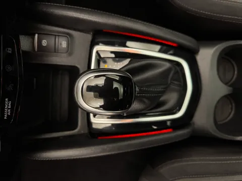 LO70EGD Nissan Qashqai 1.3 DiG-T 160 [157] N-Connecta 5dr DCT Glass Roof Thumbnail #17