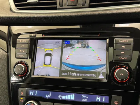 LO70EGD Nissan Qashqai 1.3 DiG-T 160 [157] N-Connecta 5dr DCT Glass Roof Thumbnail #27