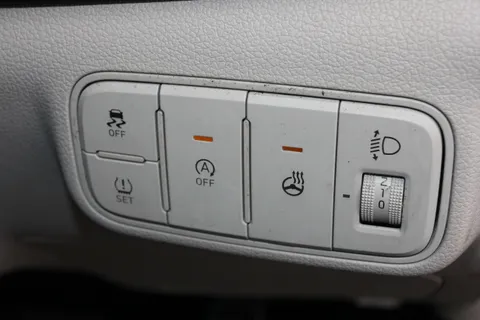 SD73EFJ Hyundai Bayon 1.0 TGDi 48V MHEV Ultimate 5dr DCT Thumbnail #17