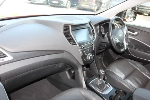 EK65UBE Hyundai Santa Fe 2.2 CRDi Blue Drive Premium 5dr [5 Seats] Thumbnail #9