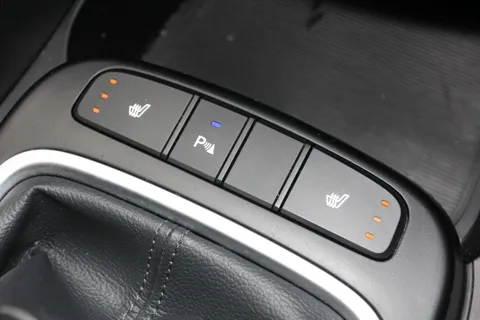 EK65UBE Hyundai Santa Fe 2.2 CRDi Blue Drive Premium 5dr [5 Seats] Thumbnail #27