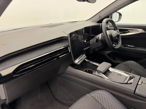 13 of 36 for Renault Austral E-Tech Full Hybrid Techno Esprit Alpine 5dr Auto