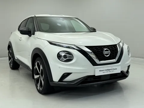 DA69CKX Nissan Juke 1.0 DiG-T N-Connecta 5dr Thumbnail #2